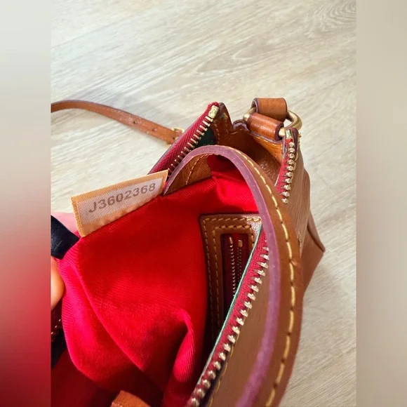 Dooney & Bourke Florentine Leather Crossbody Shoulder Bag Tan Brown Vacchetta - Picture 13 of 14